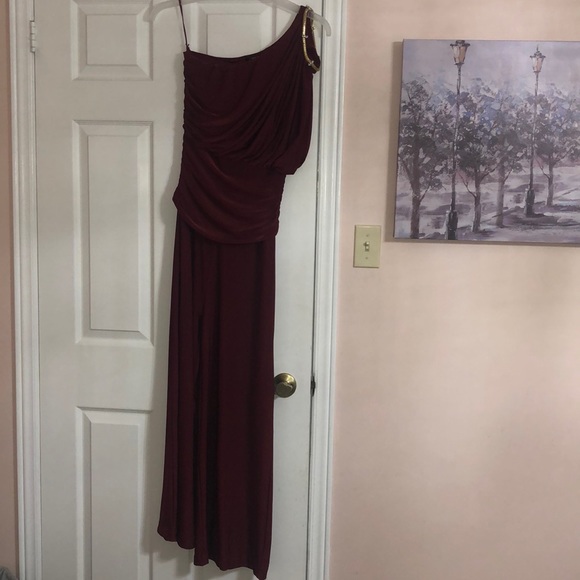 Red fancy jumpsuit - Picture 2 of 11